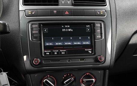 Volkswagen Polo VI (EU Market), 2018 год, 1 367 000 рублей, 15 фотография