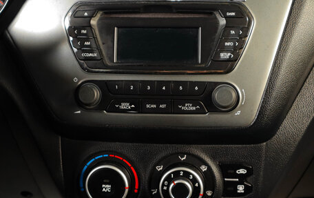 KIA Rio III рестайлинг, 2014 год, 899 000 рублей, 14 фотография