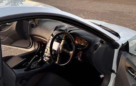 Toyota Celica VII рестайлинг, 2001 год, 750 000 рублей, 12 фотография