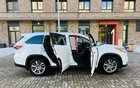 Toyota Highlander III, 2014 год, 2 055 000 рублей, 5 фотография