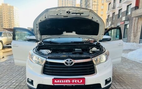 Toyota Highlander III, 2014 год, 2 055 000 рублей, 14 фотография