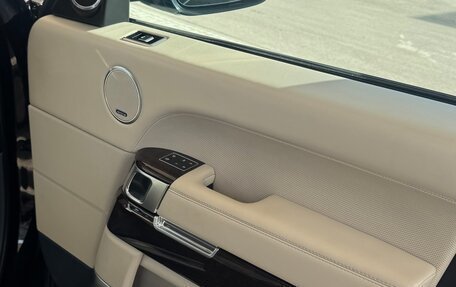 Land Rover Range Rover IV рестайлинг, 2016 год, 6 900 000 рублей, 10 фотография