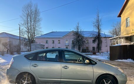 Toyota Prius, 2007 год, 550 000 рублей, 5 фотография