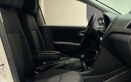 Volkswagen Polo VI (EU Market), 2012 год, 919 900 рублей, 15 фотография