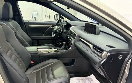 Lexus RX IV рестайлинг, 2018 год, 4 540 000 рублей, 12 фотография