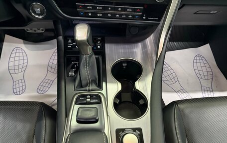 Lexus RX IV рестайлинг, 2018 год, 4 540 000 рублей, 19 фотография