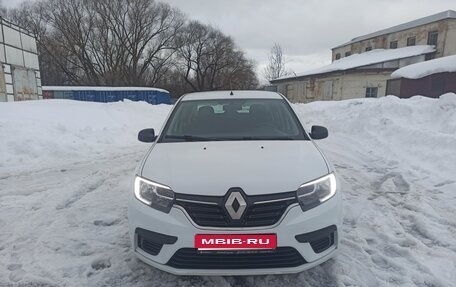 Renault Logan II, 2018 год, 430 000 рублей, 1 фотография