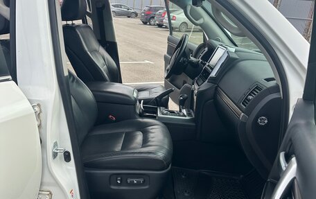 Toyota Land Cruiser 200, 2019 год, 4 400 000 рублей, 6 фотография