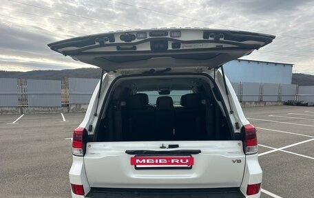 Toyota Land Cruiser 200, 2019 год, 4 400 000 рублей, 9 фотография