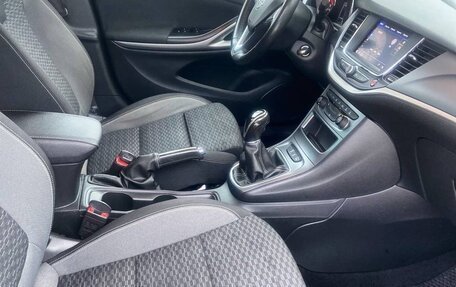 Opel Astra K, 2020 год, 1 400 000 рублей, 11 фотография