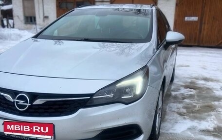 Opel Astra K, 2020 год, 1 400 000 рублей, 4 фотография