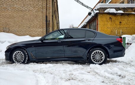 BMW 7 серия, 2016 год, 4 070 000 рублей, 8 фотография