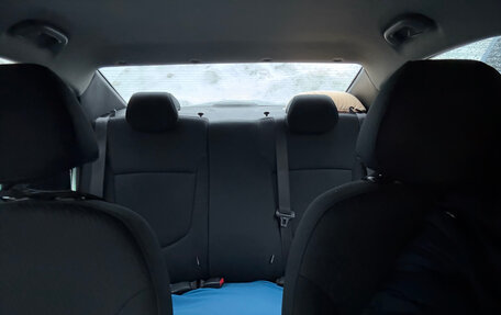 Hyundai Solaris II рестайлинг, 2012 год, 900 000 рублей, 5 фотография