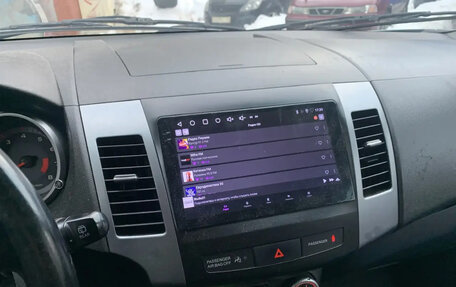 Mitsubishi Outlander III рестайлинг 3, 2008 год, 800 000 рублей, 5 фотография