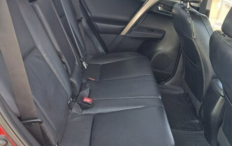 Toyota RAV4, 2013 год, 1 770 000 рублей, 10 фотография