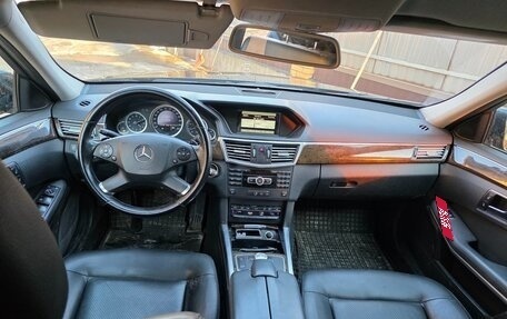 Mercedes-Benz E-Класс, 2012 год, 1 230 000 рублей, 14 фотография