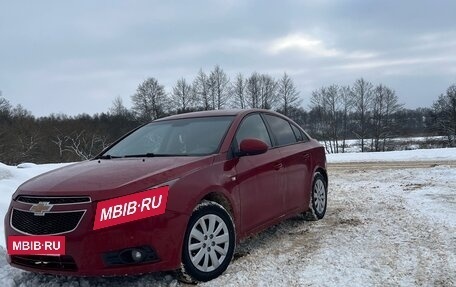 Chevrolet Cruze II, 2010 год, 615 000 рублей, 2 фотография
