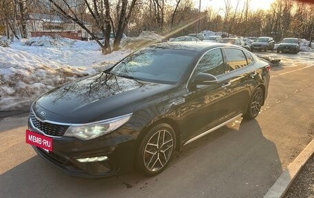 KIA Optima IV, 2019 год, 1 650 000 рублей, 2 фотография