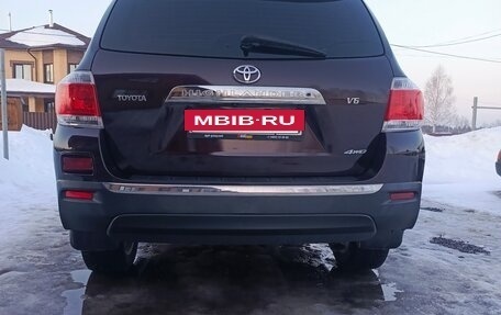 Toyota Highlander III, 2013 год, 2 150 000 рублей, 5 фотография