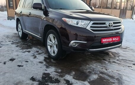 Toyota Highlander III, 2013 год, 2 150 000 рублей, 9 фотография