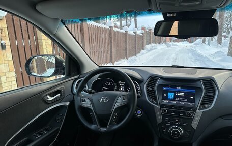 Hyundai Santa Fe III рестайлинг, 2017 год, 2 500 000 рублей, 22 фотография