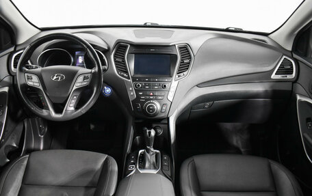 Hyundai Santa Fe III рестайлинг, 2017 год, 2 249 000 рублей, 13 фотография