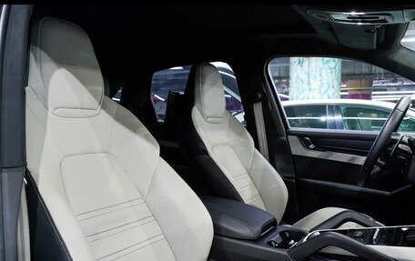 Porsche Cayenne III, 2024 год, 16 990 000 рублей, 6 фотография