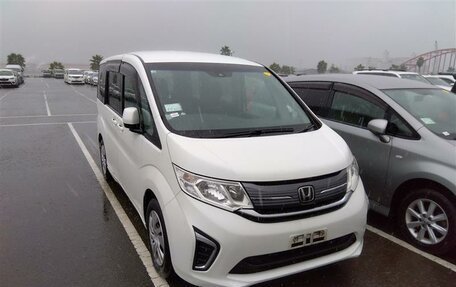 Honda Stepwgn IV, 2016 год, 1 850 000 рублей, 33 фотография