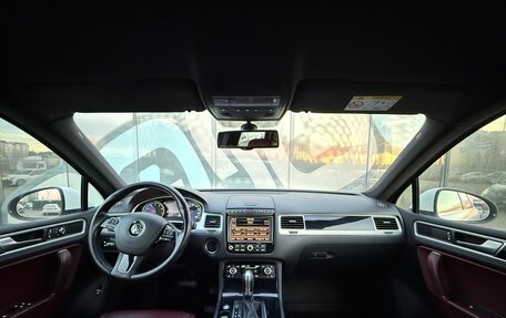 Volkswagen Touareg III, 2016 год, 2 830 000 рублей, 2 фотография