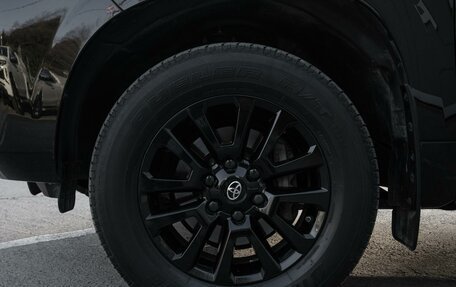 Toyota Land Cruiser Prado 150 рестайлинг 2, 2021 год, 6 599 000 рублей, 7 фотография