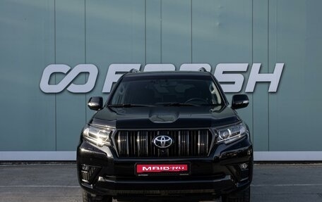 Toyota Land Cruiser Prado 150 рестайлинг 2, 2021 год, 6 599 000 рублей, 3 фотография