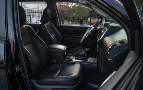 Toyota Land Cruiser Prado 150 рестайлинг 2, 2021 год, 6 599 000 рублей, 11 фотография