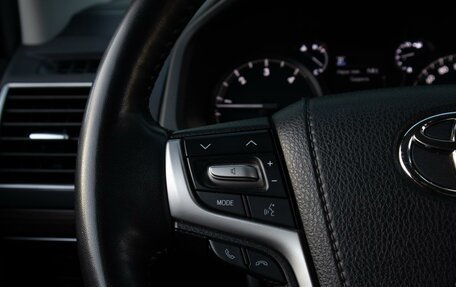 Toyota Land Cruiser Prado 150 рестайлинг 2, 2021 год, 6 599 000 рублей, 21 фотография