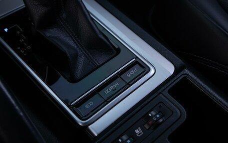 Toyota Land Cruiser Prado 150 рестайлинг 2, 2021 год, 6 599 000 рублей, 20 фотография