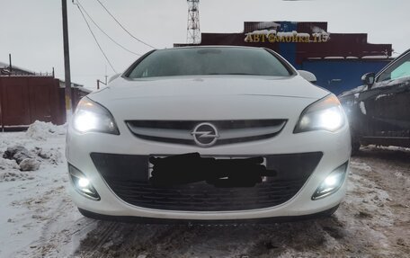Opel Astra J, 2013 год, 690 000 рублей, 6 фотография