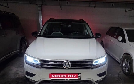 Volkswagen Tiguan II, 2019 год, 2 520 000 рублей, 6 фотография