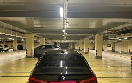 BMW 5 серия, 2018 год, 3 300 000 рублей, 3 фотография