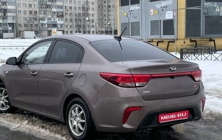 KIA Rio IV, 2018 год, 1 550 000 рублей, 1 фотография