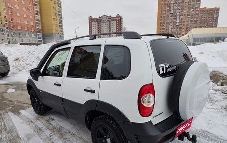 Chevrolet Niva I рестайлинг, 2016 год, 790 000 рублей, 1 фотография