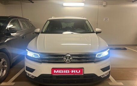 Volkswagen Tiguan II, 2017 год, 2 690 000 рублей, 1 фотография