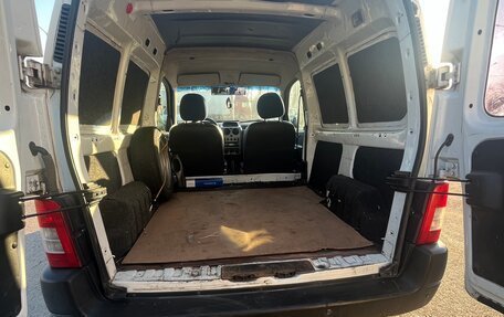 Peugeot Partner II рестайлинг 2, 2009 год, 350 000 рублей, 6 фотография