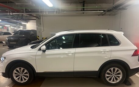 Volkswagen Tiguan II, 2017 год, 2 690 000 рублей, 2 фотография