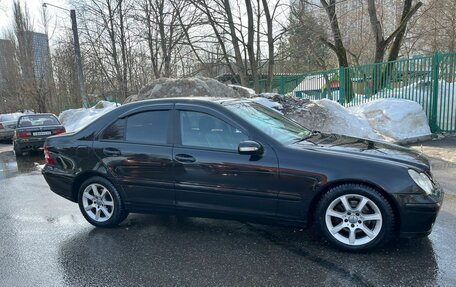 Mercedes-Benz C-Класс, 2006 год, 4 фотография