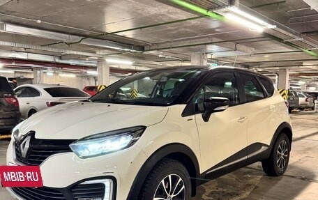 Renault Kaptur I рестайлинг, 2017 год, 1 900 000 рублей, 2 фотография