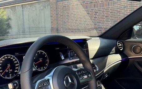 Mercedes-Benz E-Класс, 2019 год, 3 550 000 рублей, 9 фотография