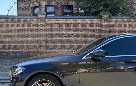 Mercedes-Benz E-Класс, 2019 год, 3 550 000 рублей, 13 фотография