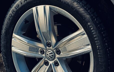 Volkswagen Tiguan II, 2020 год, 3 690 000 рублей, 3 фотография