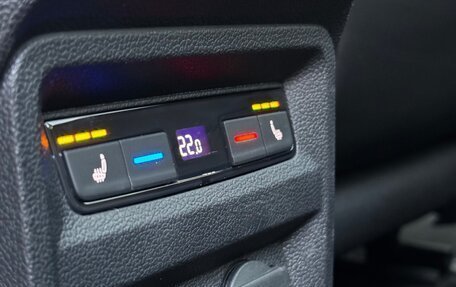 Volkswagen Tiguan II, 2020 год, 3 690 000 рублей, 13 фотография