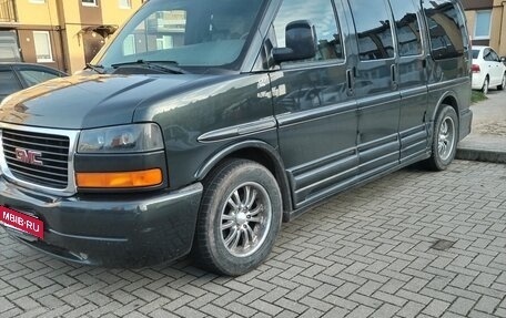 GMC Savana I, 2004 год, 1 700 000 рублей, 2 фотография