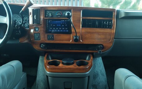 GMC Savana I, 2004 год, 1 700 000 рублей, 16 фотография